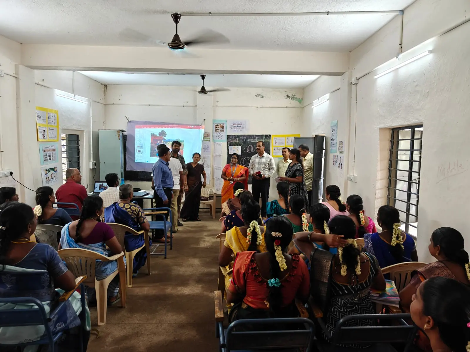The Respected Chief Educational Officer (CEO) visited the Block-Level New Textbook Training Programme for Classes 1 to 3 at karimangalam Block and delivered the presidential address