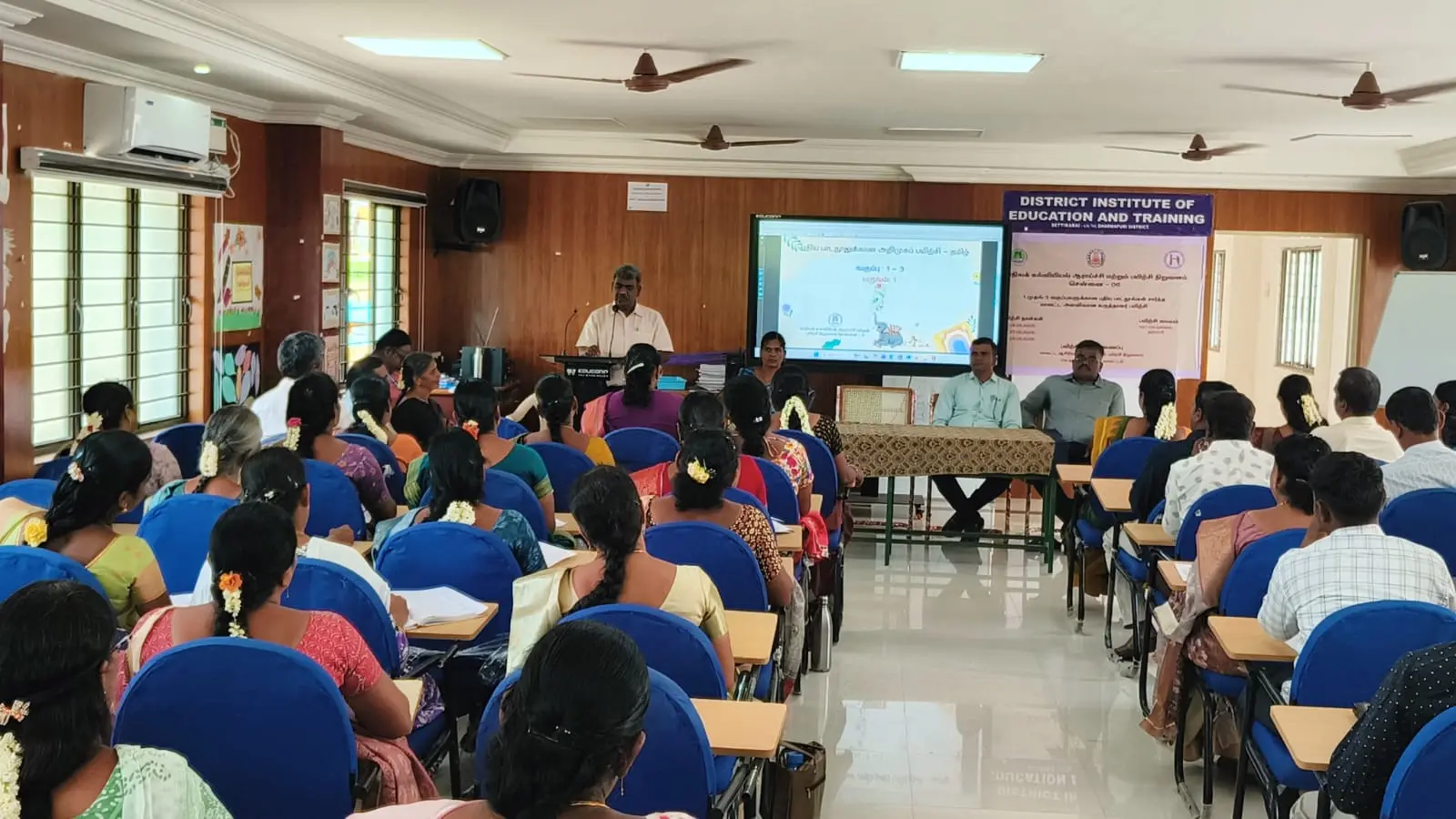 The Respected Principal inaugurated the District-Level Training Programme on the New Textbooks for Classes 1 to 3 and delivered the Presidential Address.